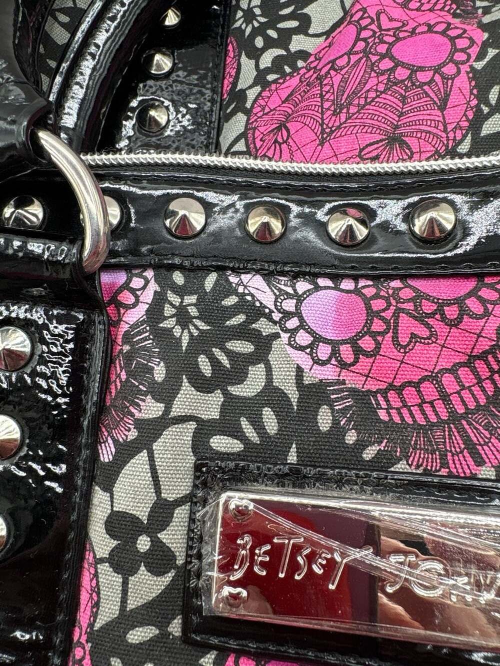 Betsey Johnson Pink Lace Sugar Skull Studded Weekender Bag - Picture 8 of 8